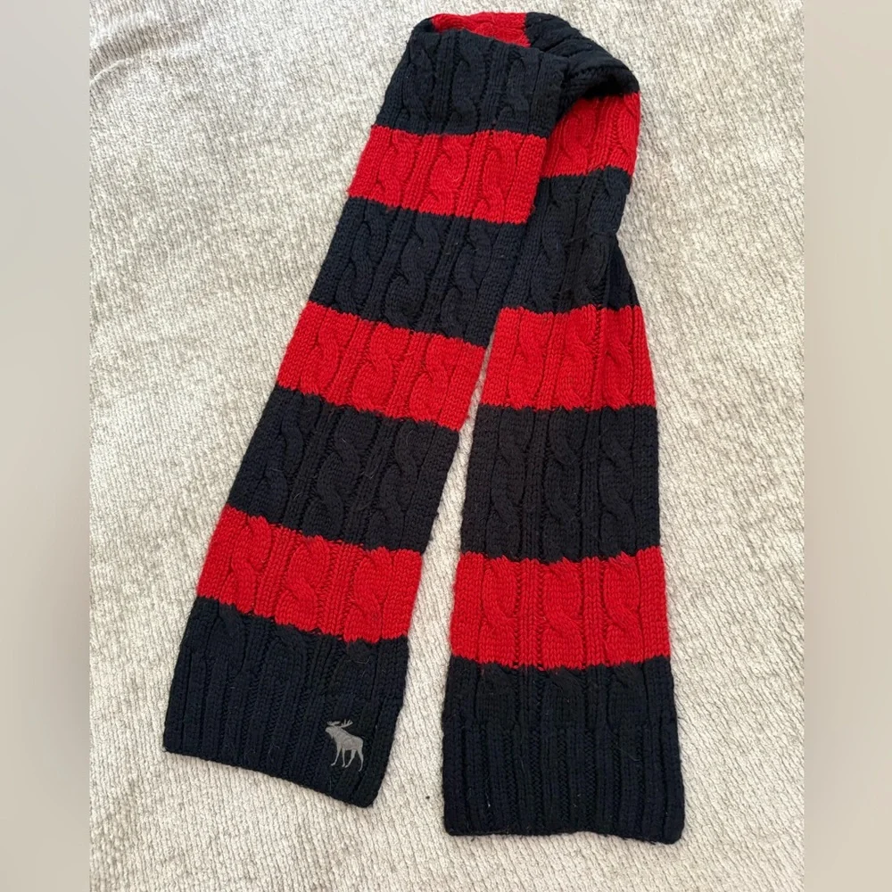 Abercrombie & Fitch Navy‎ Red Striped Cable Knit Scarf Moose Logo Preppy Classic